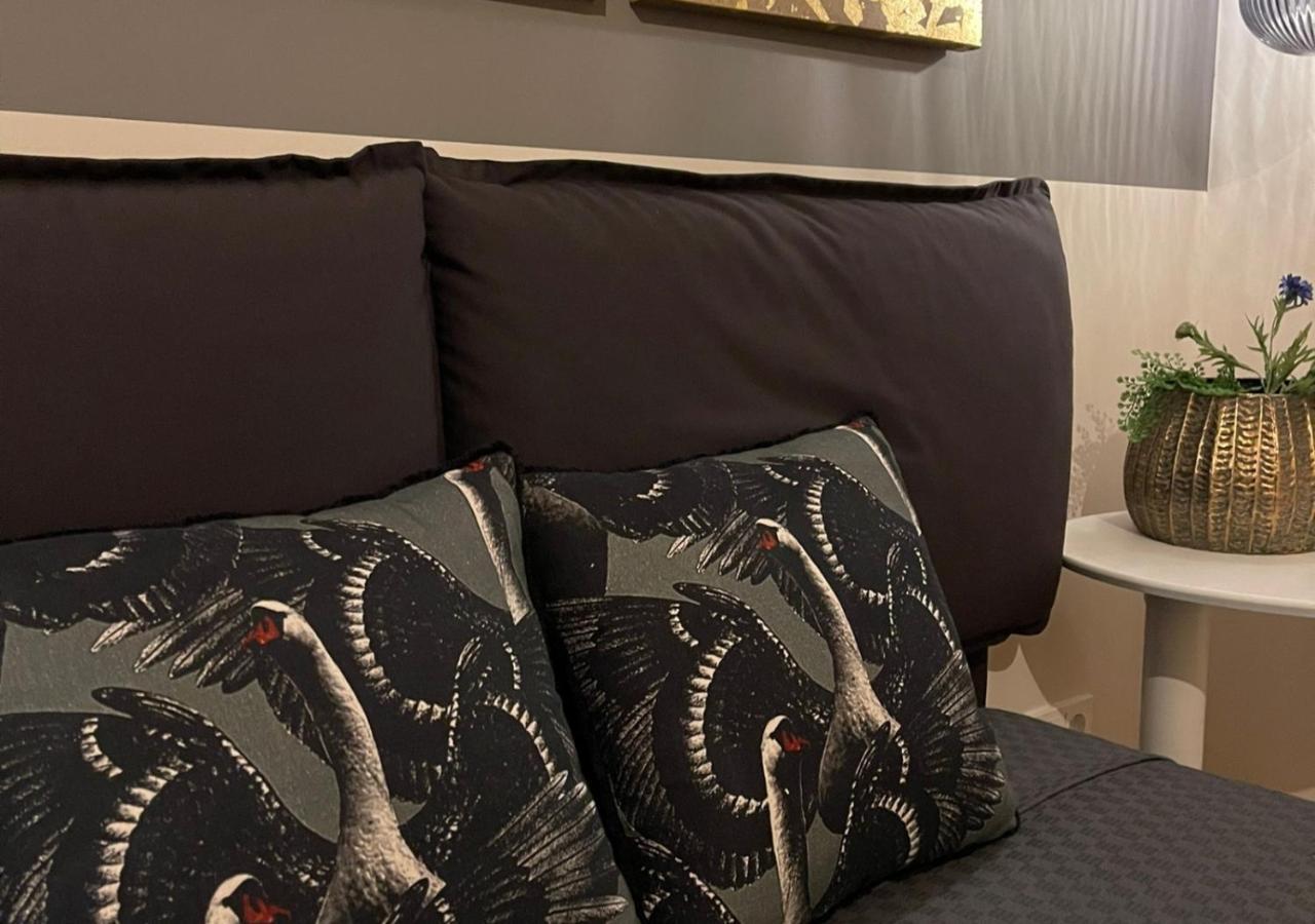 Stay At Smilla - Boutique Apartments Mit Kueche - Parken - Klima - Netflix - Waschmaschine Висбаден Екстериор снимка