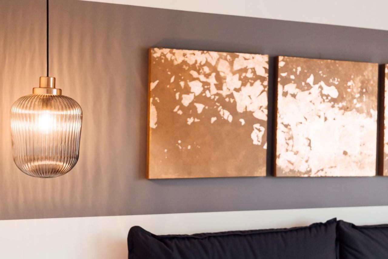 Stay At Smilla - Boutique Apartments Mit Kueche - Parken - Klima - Netflix - Waschmaschine Висбаден Екстериор снимка