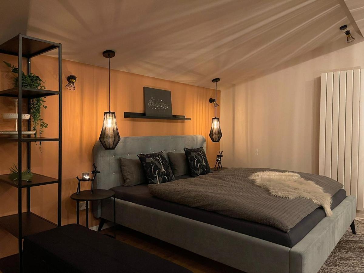 Stay At Smilla - Boutique Apartments Mit Kueche - Parken - Klima - Netflix - Waschmaschine Висбаден Екстериор снимка