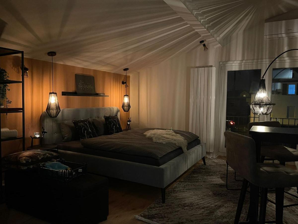 Stay At Smilla - Boutique Apartments Mit Kueche - Parken - Klima - Netflix - Waschmaschine Висбаден Екстериор снимка