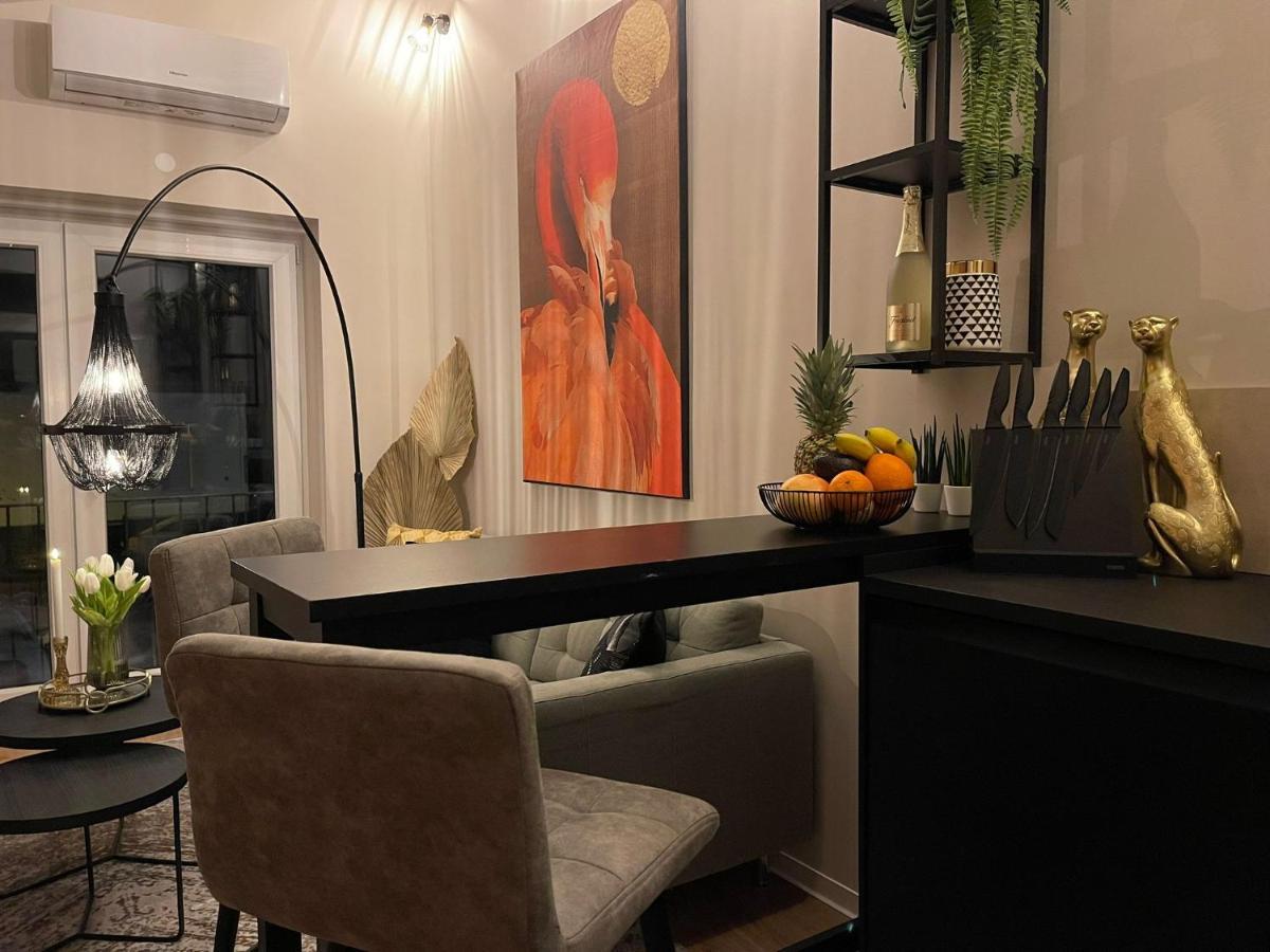 Stay At Smilla - Boutique Apartments Mit Kueche - Parken - Klima - Netflix - Waschmaschine Висбаден Екстериор снимка
