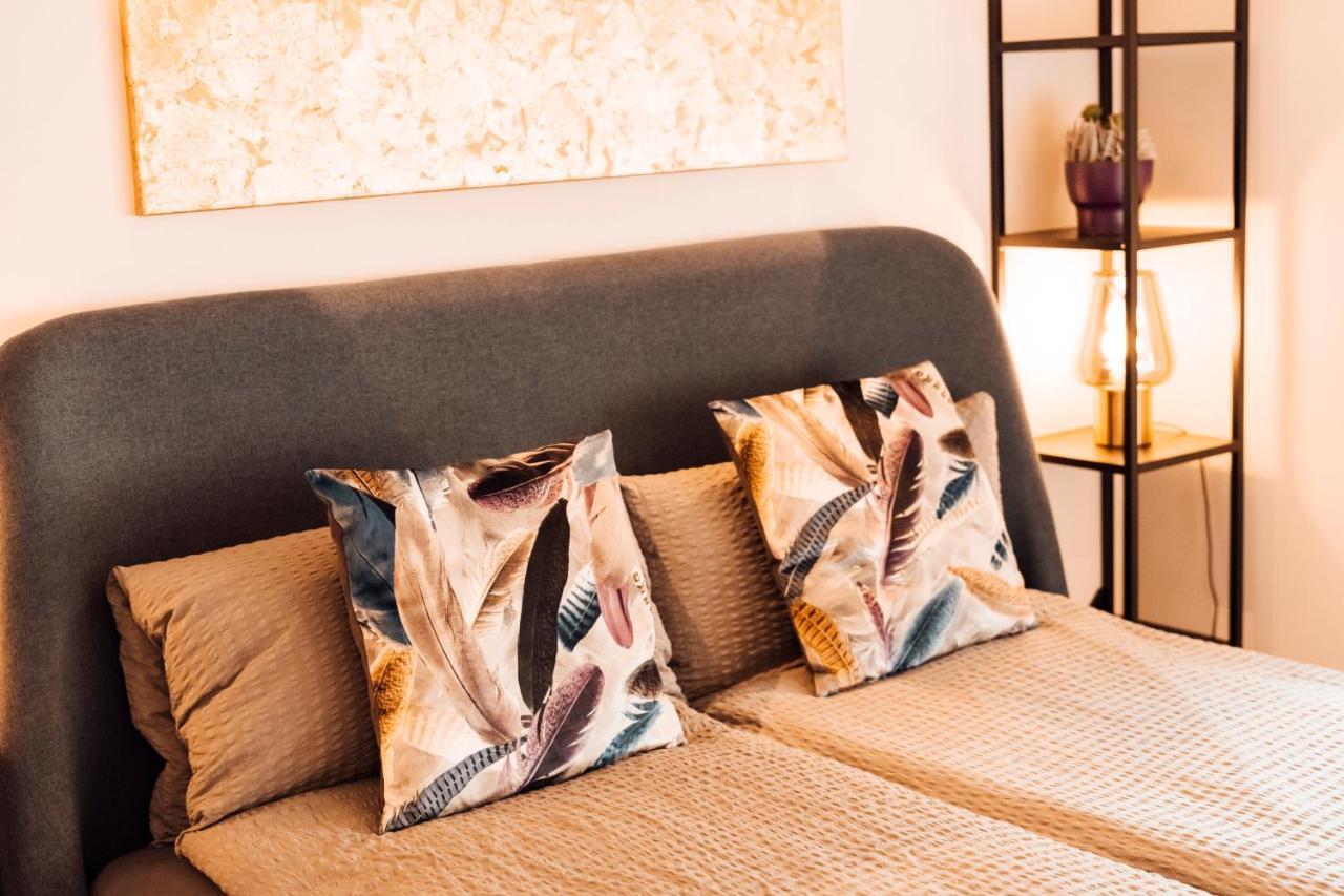 Stay At Smilla - Boutique Apartments Mit Kueche - Parken - Klima - Netflix - Waschmaschine Висбаден Екстериор снимка