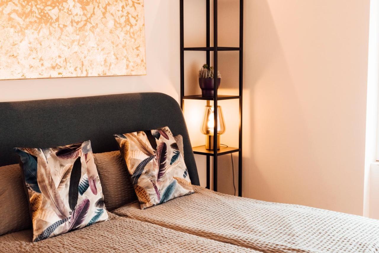 Stay At Smilla - Boutique Apartments Mit Kueche - Parken - Klima - Netflix - Waschmaschine Висбаден Екстериор снимка